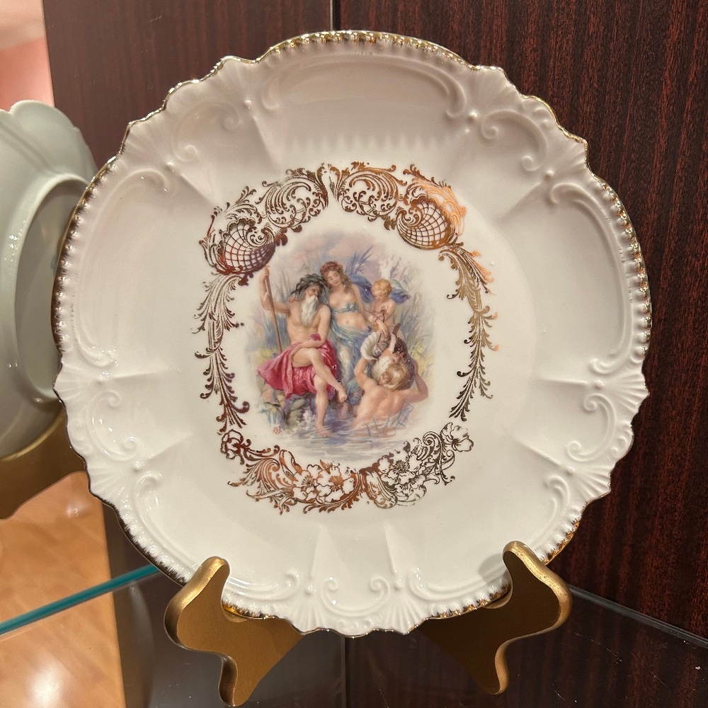 Antique Royal Bavarian PMB Germany Round Decorative Cabinet Plate